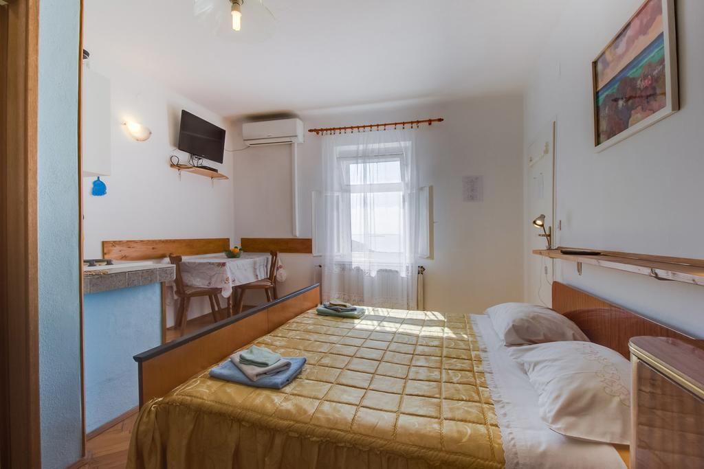 Apartment Agava Miholascica Eksteriør billede